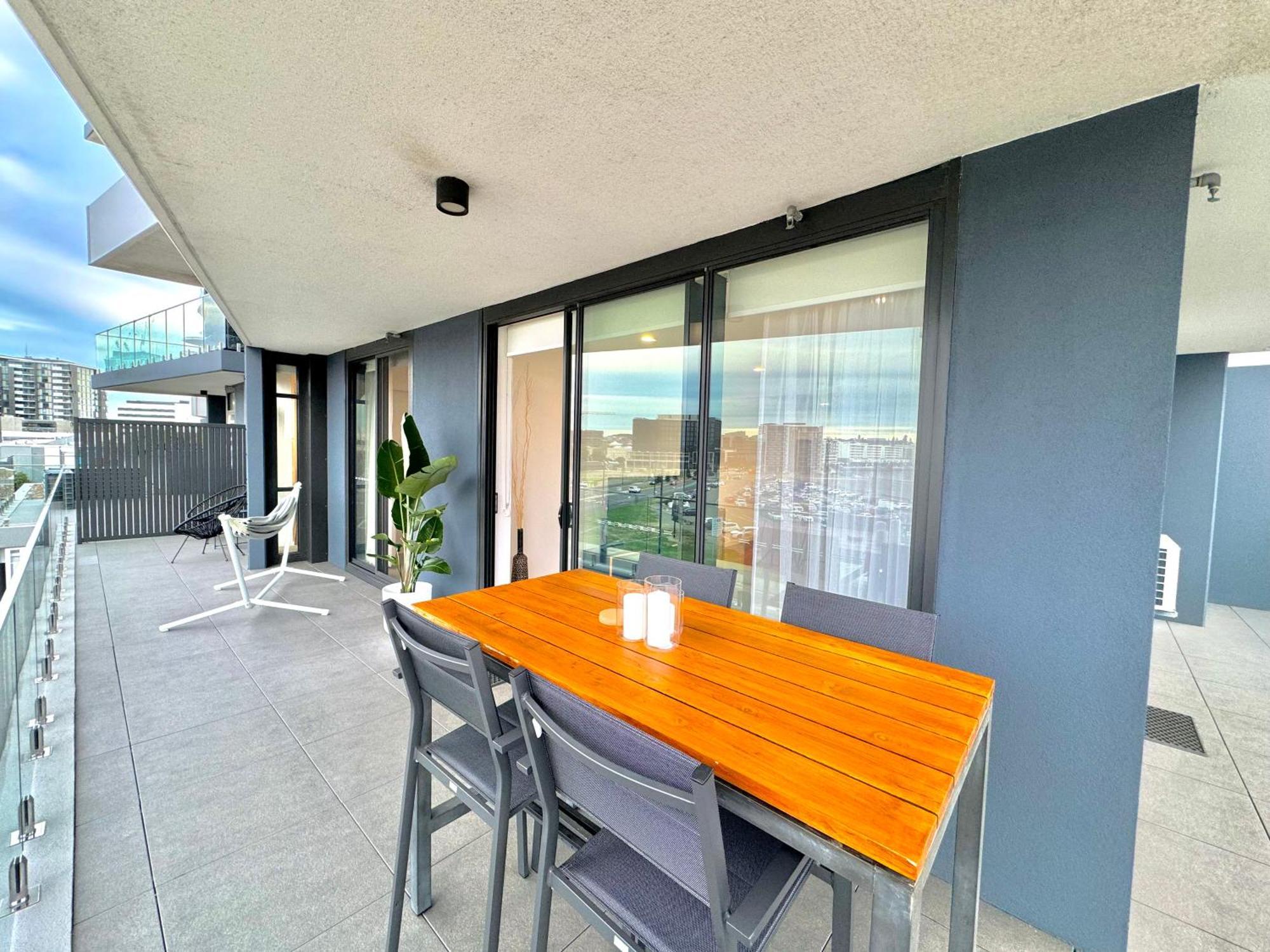 Harbour Towers, Newcastle'S Elite Apartment Stays, Free Parking & Tram Access Exterior photo